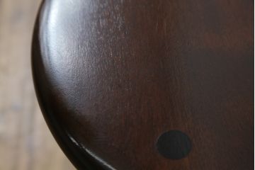 中古　美品　松本民芸家具　凝った装飾が素敵な南京小椅子(イス、板座チェア、ダイニングチェア)(R-064502)