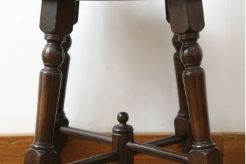 中古　美品　松本民芸家具　凝った装飾が素敵な南京小椅子(イス、板座チェア、ダイニングチェア)(R-064502)