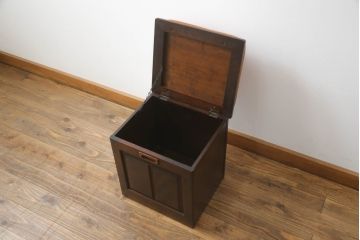 中古　北海道民芸家具　品のある佇まいが魅力のドレッサースツール(椅子、イス、収納付き)(R-064512)