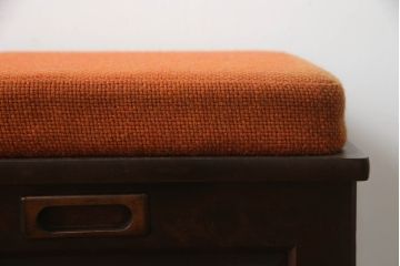中古　北海道民芸家具　品のある佇まいが魅力のドレッサースツール(椅子、イス、収納付き)(R-064512)