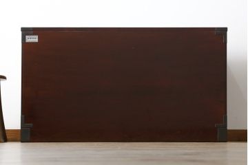 中古　美品　岩谷堂箪笥　丁寧な造りの手打ち金具が目を惹くサイドチェスト(サイドボード、和タンス、収納箪笥、引き出し、整理箪笥)(R-064517)