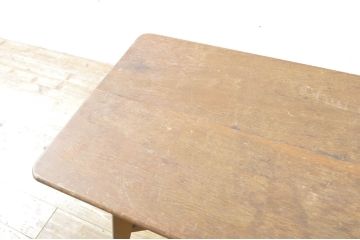 昭和レトロ　ナラ(楢)材　シンプルでモダンなデザインが魅力のサイドテーブル(ローテーブル、センターテーブル)(R-064530)