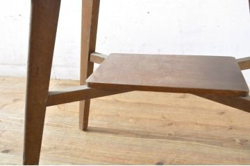 昭和レトロ　ナラ(楢)材　シンプルでモダンなデザインが魅力のサイドテーブル(ローテーブル、センターテーブル)(R-064530)