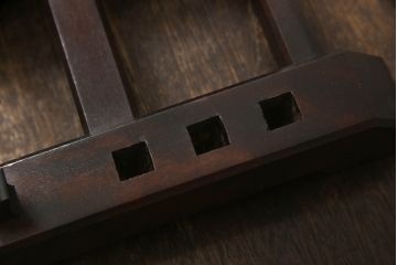 和製ビンテージ　希少な絶版品!!　北海道民芸家具　和洋どちらのお部屋にも取り入れやすい花台と皿立てのセット(飾り台、ディスプレイ雑貨、ヴィンテージ)(R-064540)