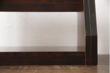 和製ビンテージ　希少な絶版品!!　北海道民芸家具　シックな色合いで落ち着いた空間を演出するHM901 本立てとブックエンドのセット(ブックスタンド、花台、ディスプレイ台、ペン立て、小物収納、卓上収納、飾り棚、ヴィンテージ)(R-064541)