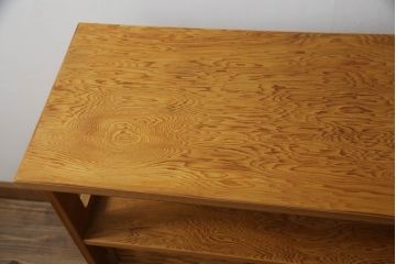 中古　美品　屋久杉　網代(あじろ)・透かし彫り　上品な和の雰囲気を高めてくれる茶棚(飾り棚、違い棚、戸棚、収納棚、サイドボード、網代民芸)(R-064550)