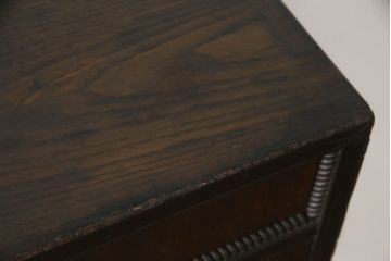 和製アンティーク　大正ロマン　栗材　細やかな意匠が魅力的!古い洋館で使われていた大振りの本箱(ブックケース、収納棚、戸棚、サイドキャビネット)(R-064551)