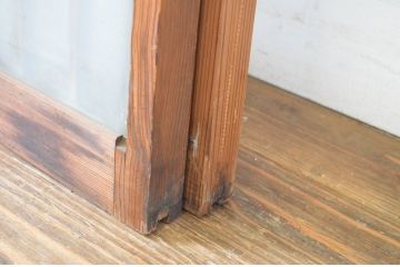 アンティーク建具　レトロな空間演出におすすめ!格子入りのガラス窓2枚セット(引き戸、ガラス戸)(R-064558)