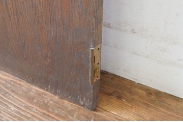 ビンテージ建具　永田良介商店　美しい幾何学模様のデザインが目を惹くアクセントになる扉2枚セット(両開きドア1対、窓、木製ドア、収納建具、ヴィンテージ)(R-064571)