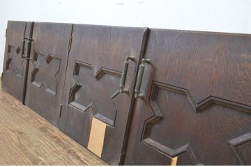 ビンテージ建具　永田良介商店　ペイント仕上げ限定　クラシカルな佇まいが上品な小扉4枚セット(両開きドア2対、窓、木製ドア、収納建具、ヴィンテージ)(R-064572)