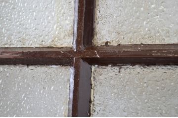 アンティーク建具　上手物!　古い洋館のしっかりとした造りが魅力のペイントドア1枚(扉、木製ドア)(R-064579)