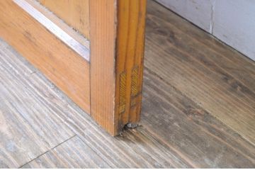 レトロ建具　昭和レトロ　どこか懐かしい雰囲気を感じるモールガラス入り引き戸1枚(ガラス戸)(R-064589)