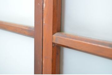 レトロ建具　昭和レトロ　どこか懐かしい雰囲気漂う横桟の幅狭ガラス戸4枚セット(引き戸)(R-064591)