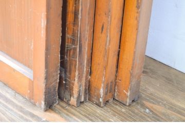 レトロ建具　昭和レトロ　どこか懐かしい雰囲気漂う横桟の幅狭ガラス戸4枚セット(引き戸)(R-064591)