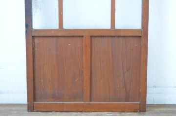 アンティーク建具　経年を感じさせる木味が魅力のガラス戸1枚(引き戸)(R-064595)