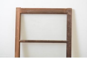 アンティーク建具　古い木味が趣を醸し出す小さな引き戸1枚(くぐり戸、潜戸、窓、ガラス戸)(R-064598)