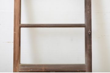 アンティーク建具　古い木味が趣を醸し出す小さな引き戸1枚(くぐり戸、潜戸、窓、ガラス戸)(R-064598)