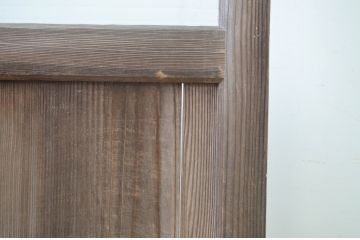 アンティーク建具　古い木味が趣を醸し出す小さな引き戸1枚(くぐり戸、潜戸、窓、ガラス戸)(R-064598)