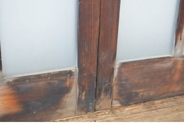 アンティーク建具　古い木味が和の雰囲気を高める幅狭ガラス玄関戸4枚セット(ガラス戸、引き戸)(R-064600)