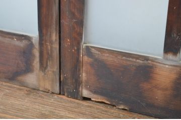 アンティーク建具　古い木味が和の雰囲気を高める幅狭ガラス玄関戸4枚セット(ガラス戸、引き戸)(R-064600)