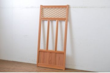 ビンテージ建具　新古品　上質な和の雰囲気を演出する組子入りのガラス戸1枚(引き戸、ヴィンテージ)(R-064602)