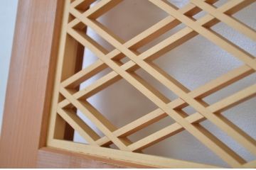 ビンテージ建具　新古品　上質な和の雰囲気を演出する組子入りのガラス戸1枚(引き戸、ヴィンテージ)(R-064602)