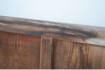 アンティーク建具　経年によって増した味わいが魅力的な横桟ガラス戸2枚セット(引き戸)(R-064613)