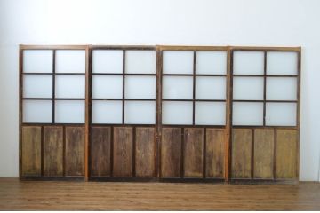 アンティーク建具　ペイント仕上げ限定　経年を感じる風合いが魅力のガラス戸4枚セット(引き戸)(R-064616)