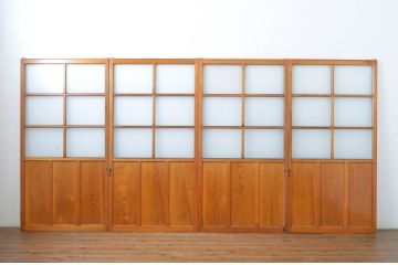 アンティーク建具　ペイント仕上げ限定　経年を感じる風合いが魅力のガラス戸4枚セット(引き戸)(R-064616)