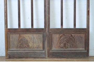 アンティーク建具　ガラス入り　経年による風合いが味わい深い幅狭玄関戸2枚セット(ガラス戸、引き戸)(R-064620)