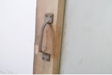 アンティーク建具　ペイント仕上げ限定　剥げたペンキの風合いが味わい深いドア1枚(扉、木製ドア、木製扉)(R-064625)