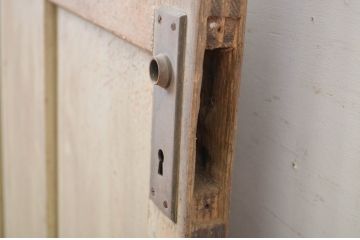 アンティーク建具　ペイント仕上げ限定　剥げたペンキの風合いが味わい深いドア1枚(扉、木製ドア、木製扉)(R-064625)