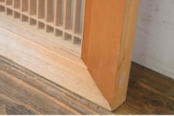 ビンテージ建具　両面ガラス　繊細な格子が目を惹く筬(おさ)欄間1枚(明り取り、明かり取り、オサランマ、ヴィンテージ、建具)(R-064628)