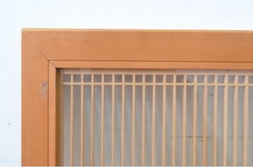 ビンテージ建具　両面ガラス　繊細な格子が目を惹く筬(おさ)欄間1枚(明り取り、明かり取り、オサランマ、ヴィンテージ、建具)(R-064630)