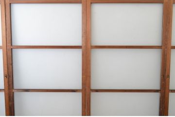 アンティーク建具　古い木味のシンプルなガラス戸4枚セット(引き戸)(R-064638)
