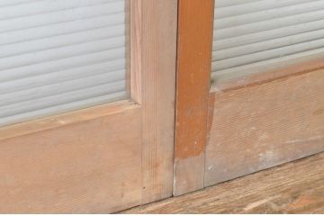 アンティーク建具　昭和レトロな雰囲気のモールガラス入り引き戸2枚セット(ガラス戸)(R-064640)