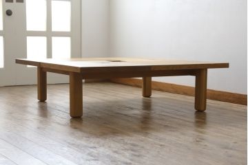 中古　飛騨産業　キツツキ　森のことばシリーズ　SN161T　優しい木の温もり溢れる正方形フロアテーブル(座卓、ローテーブル、センターテーブル)(定価約18万9千円)(R-064659)