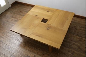 中古　飛騨産業　キツツキ　森のことばシリーズ　SN161T　優しい木の温もり溢れる正方形フロアテーブル(座卓、ローテーブル、センターテーブル)(定価約18万9千円)(R-064659)