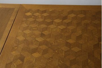 イギリスアンティーク　オーク材　パーケット天板がお洒落なドローリーフテーブル(エクステンションテーブル、ダイニングテーブル、4人掛け、6人掛け、8人掛け、食卓)(R-064660)