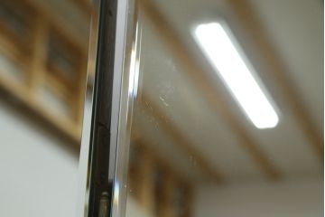 イギリスアンティーク　オーク材　品のある猫脚のデザインがお洒落な三面鏡のドレッサー(鏡台、化粧台、ミラー)(R-064661)