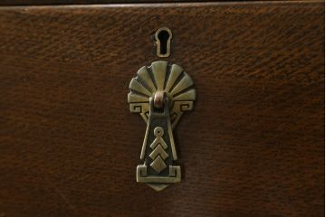 イギリスアンティーク　オーク材　品のある猫脚のデザインがお洒落な三面鏡のドレッサー(鏡台、化粧台、ミラー)(R-064661)