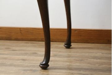 イギリスアンティーク　オーク材　品のある猫脚のデザインがお洒落な三面鏡のドレッサー(鏡台、化粧台、ミラー)(R-064661)