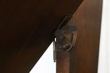 イギリスアンティーク　オーク材　品のある猫脚のデザインがお洒落な三面鏡のドレッサー(鏡台、化粧台、ミラー)(R-064661)