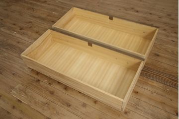 和製ビンテージ　神戸洋家具　優美な彫刻デザインが目を惹く和タンス(着物箪笥、収納たんす、衣装箪笥、整理箪笥、引き出し、ヴィンテージ)(R-064662)