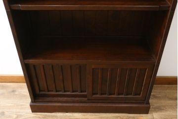 中古　北海道民芸家具　シンプルながらもクラシカルな雰囲気漂う本棚(書棚、ブックシェルフ、キャビネット、収納棚、飾り棚)(R-064666)