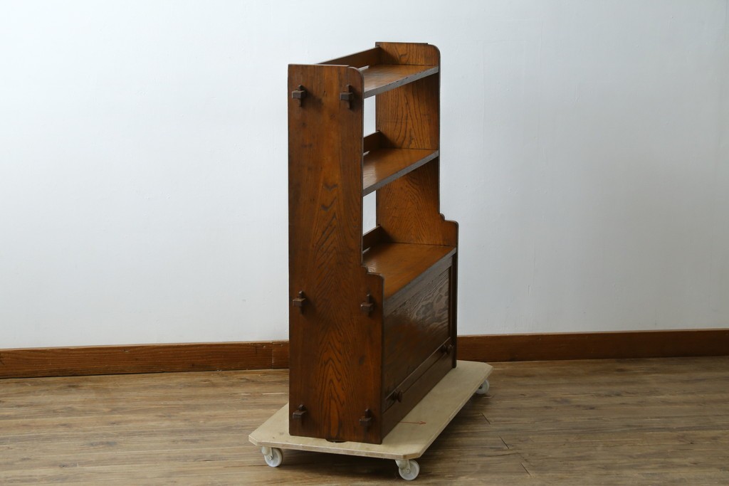 和製アンティーク　栓材　くっきりとした杢目が目を惹く珍しいデザインの扉付きクサビ本棚　(R-064671)