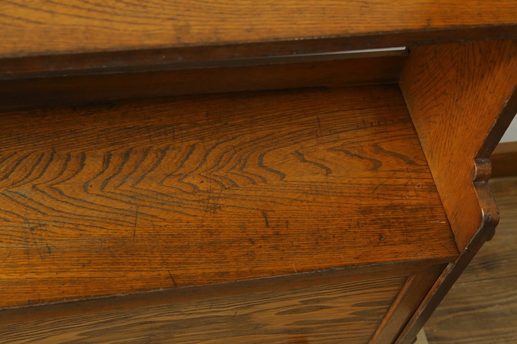 和製アンティーク　栓材　くっきりとした杢目が目を惹く珍しいデザインの扉付きクサビ本棚　(R-064671)