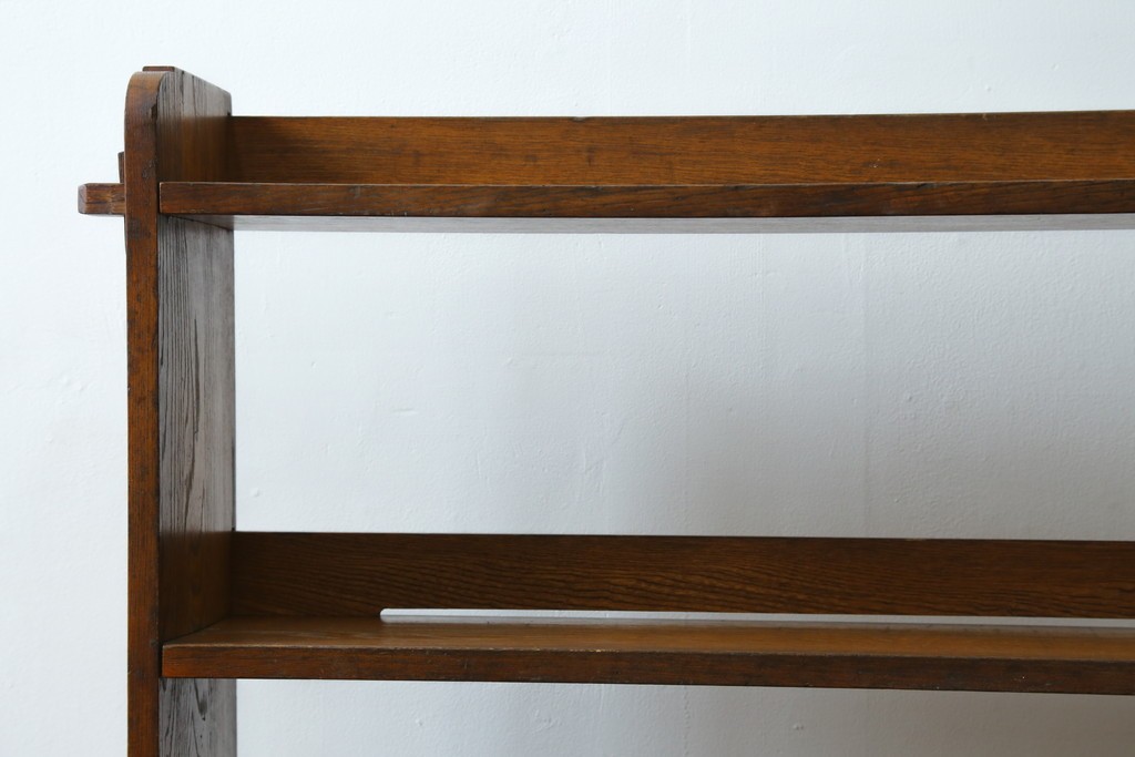 和製アンティーク　栓材　くっきりとした杢目が目を惹く珍しいデザインの扉付きクサビ本棚　(R-064671)