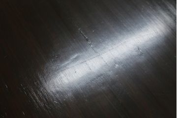 和製アンティーク　楢(ナラ)材　組立式　重厚感ある佇まいが目を引く両袖机(ニーホールデスク、ワークデスク、オフィスデスク、在宅用、在宅ワーク)(R-064726)