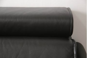 中古　極美品　EKORNES(エコーネス)　ストレスレス　エミリー　くつろぎの時間におすすめの本革ソファ(電動モーター式、二人掛け、2Pソファ、スチール、マットブラック、2P、北欧)(定価約78万円)(R-064727)